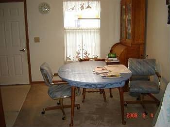 5th image of 1214 Hillview Cir E