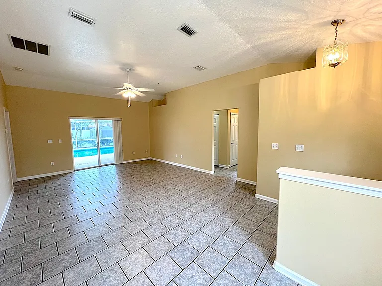 122 Parkview Dr — Photo 11