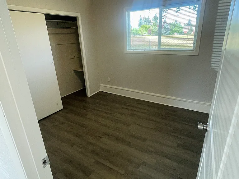 8516 Silver Star Ave #B — Photo 8