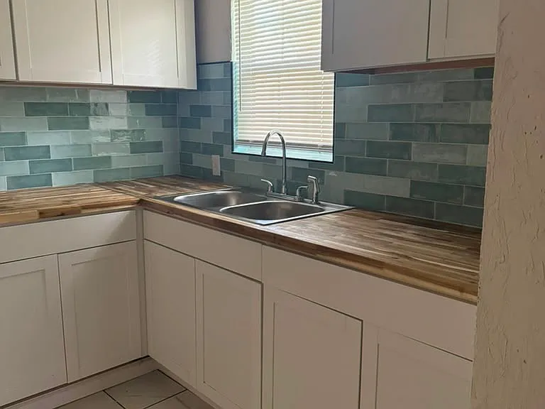 1132 E Main St — Photo 5