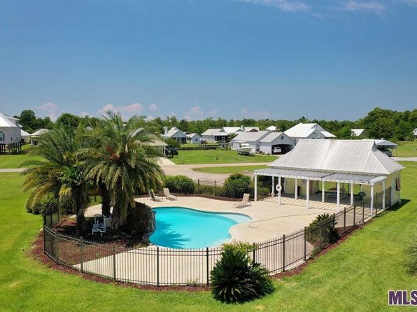 17270 Tchula Dr, Springfield, LA 70462