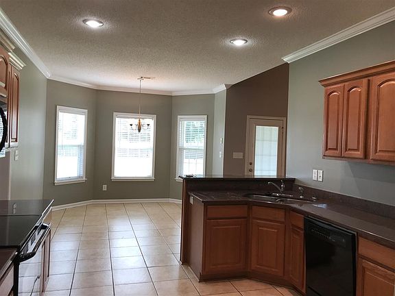 4th image of 205 Loudon Hill Dr