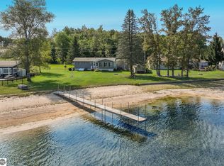 5291 E 32nd Rd, Cadillac, MI 49601