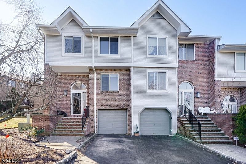 1st image of 6 Louisburg Sq #39