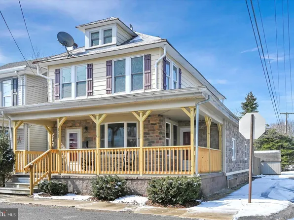 135 Long Ave, Orwigsburg, PA 17961