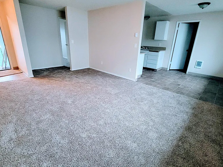 23134 NE Halsey St #10 — Photo 13