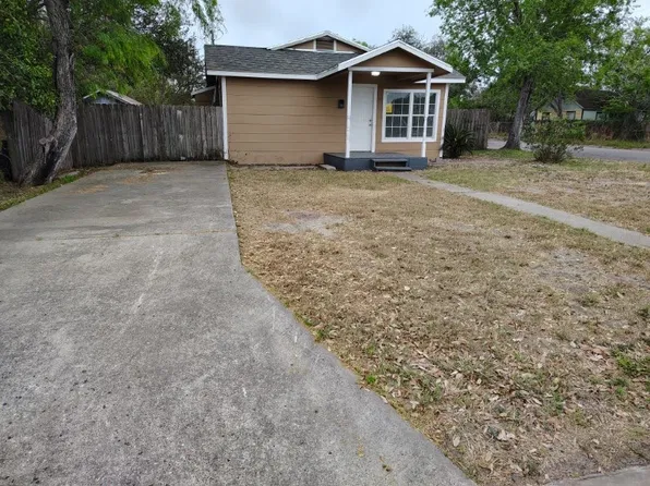 229 W Nettie Ave, Kingsville, TX 78363