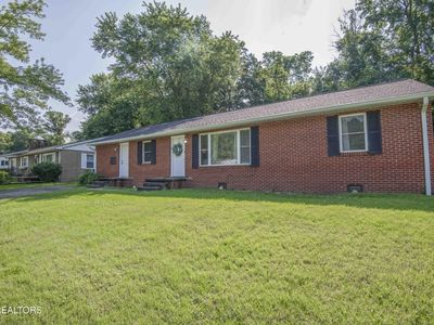 906 Chilhowee St, Harriman, TN, 37748