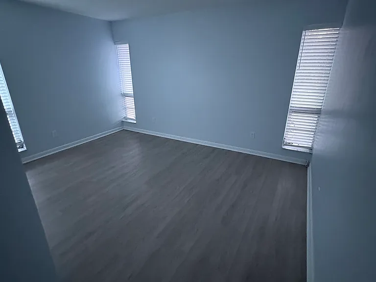 931 NW Sunset Dr #4 — Photo 6