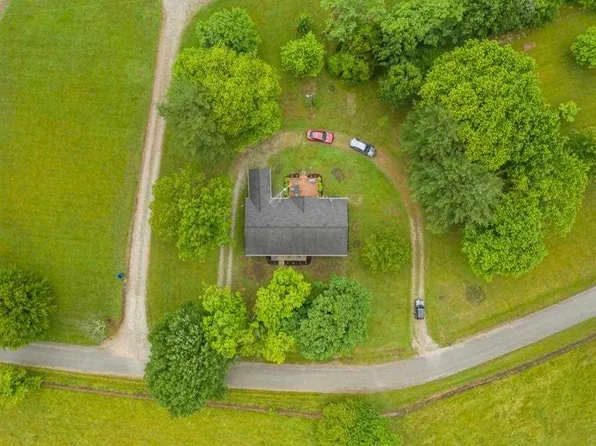 242 Jack Johnson Rd, Bowling Green, KY 42103