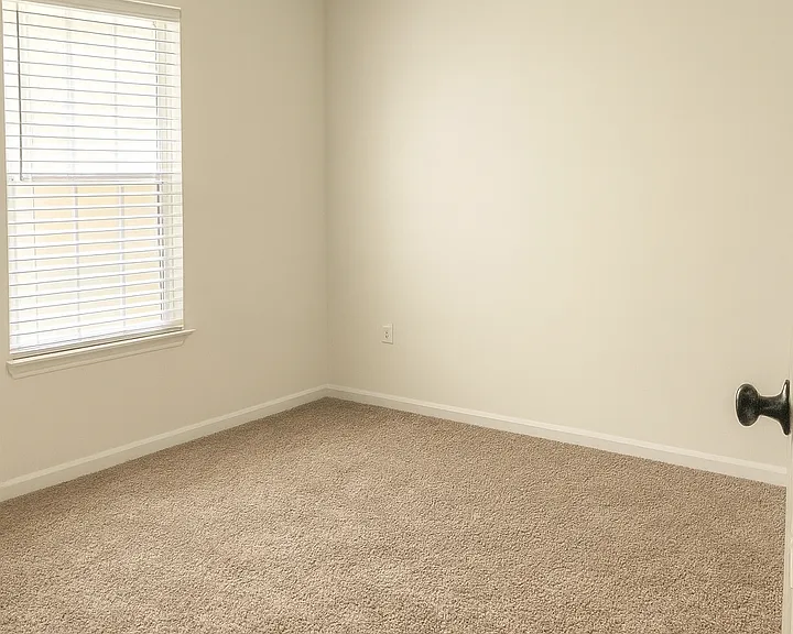 2694 Waverly Hills Dr — Photo 3