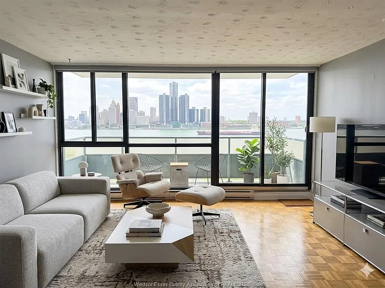 111 Riverside Dr E #1515 — Photo 3