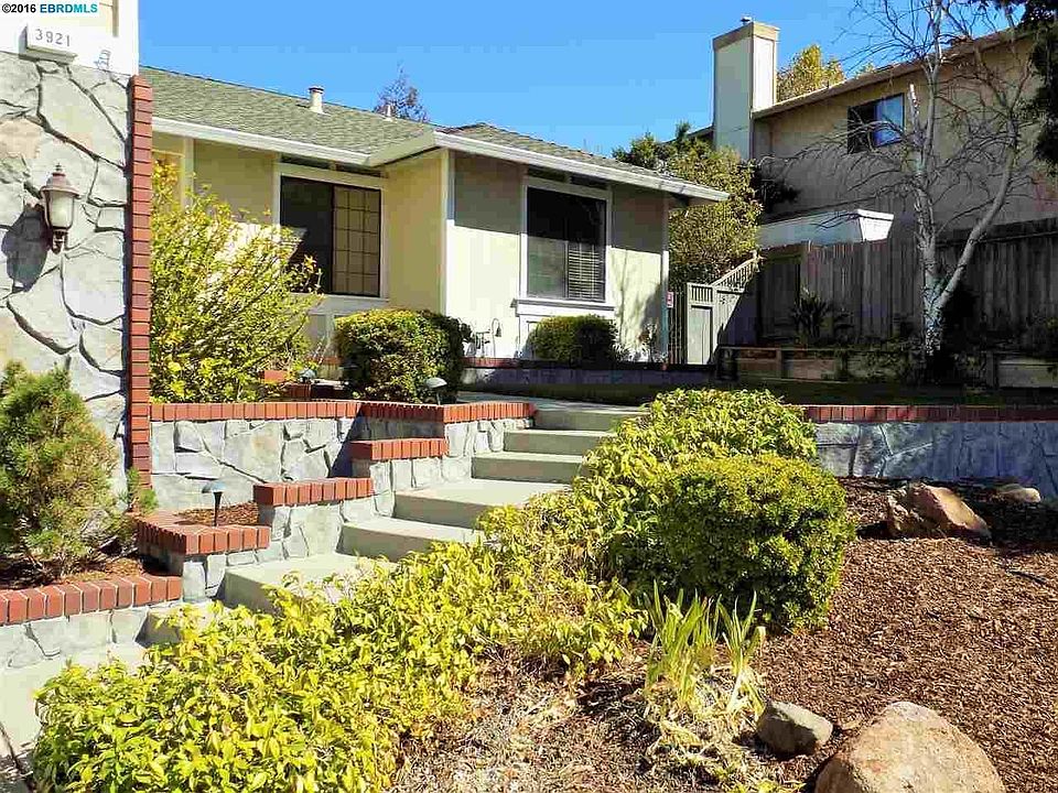 1st image of 3921 Warbler Dr