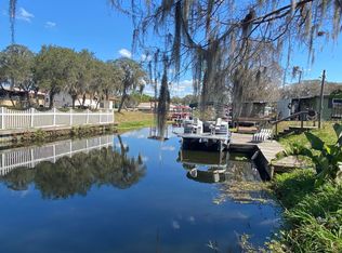 133 Shanghai Island Rd, Leesburg, FL 34788