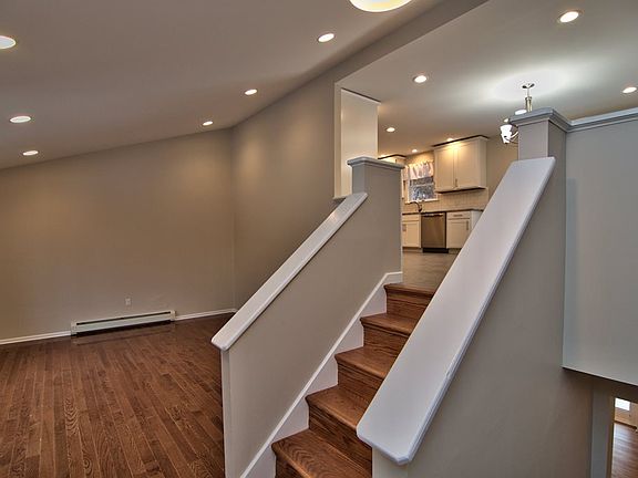 5th image of 11 Alexandria Dr #L-2