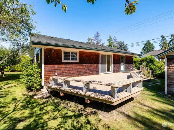 314 Caledonia Street, La Conner, WA 98257