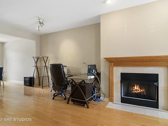 3rd image of 420 W Wood St #16