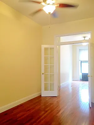 Rented by Rapid Realty Cobble Hill | media 46