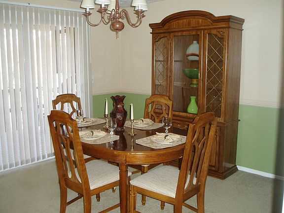 Gracious Dining Room