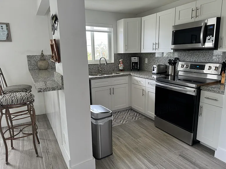 176 Lorelane Pl — Photo 9