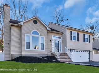 25 Sweet Gum Rd, Howell, NJ 07731
