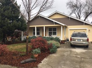 106 Fairview St, Talent, OR 97540