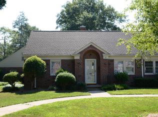 600 University Rdg APT 12, Greenville, SC 29601