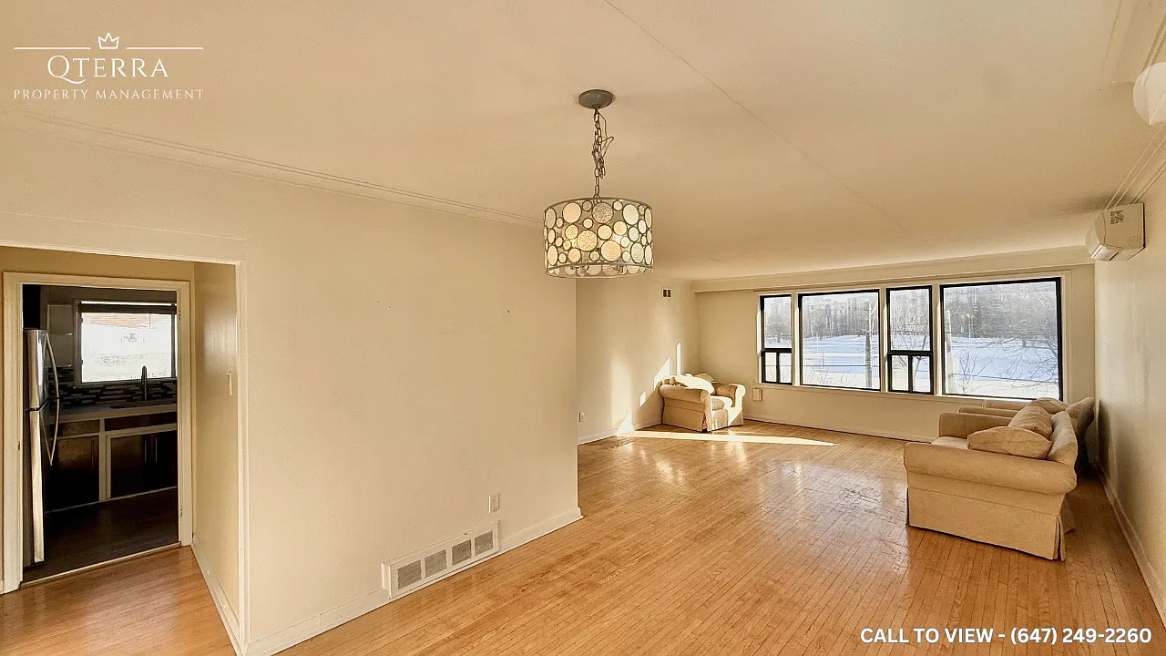 232 Lawrence Ave W #3 photo 1