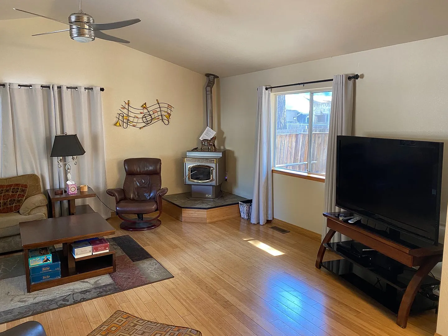 Seasonal Furnished Rental — Photo 3