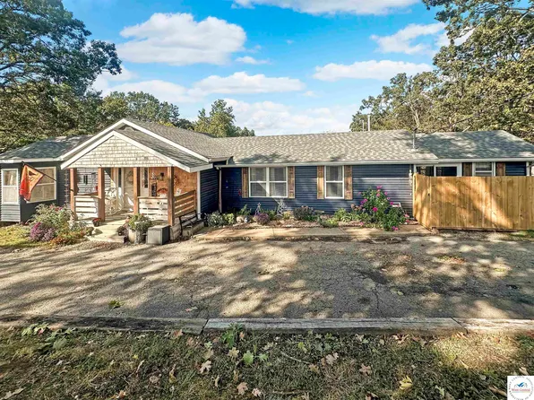 19617 Lakeview Ave, Warsaw, MO 65355