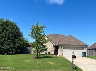 8130 Shae Pierce Dr, Southaven, MS 38671