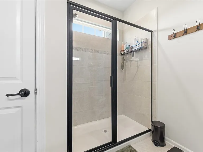 7402 Chestnut Way — Photo 25