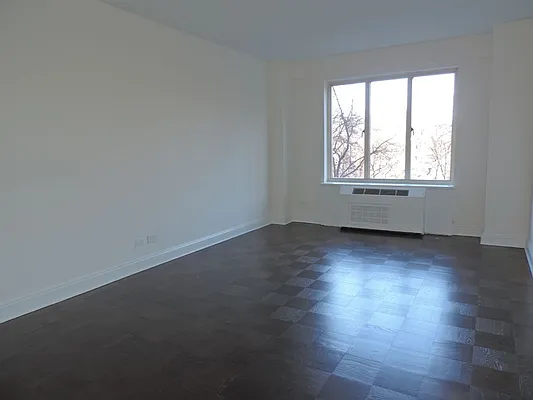 Rented by essential NEW YORK Real Estate | media 14