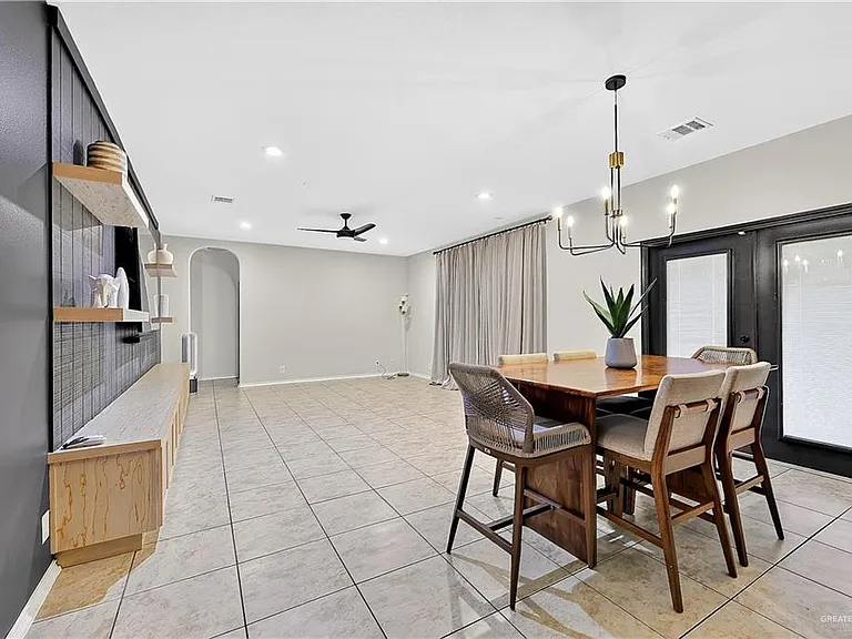 4503 Santa Fabiola St — Photo 5
