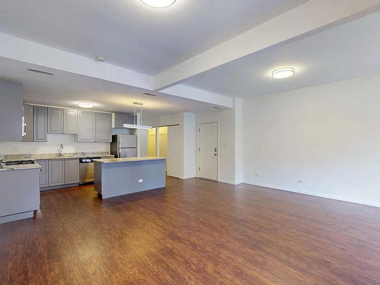 5524-5526 S. Everett Avenue — Photo 11
