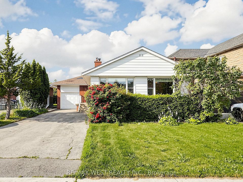 1st image of 32 Allonsius Dr
