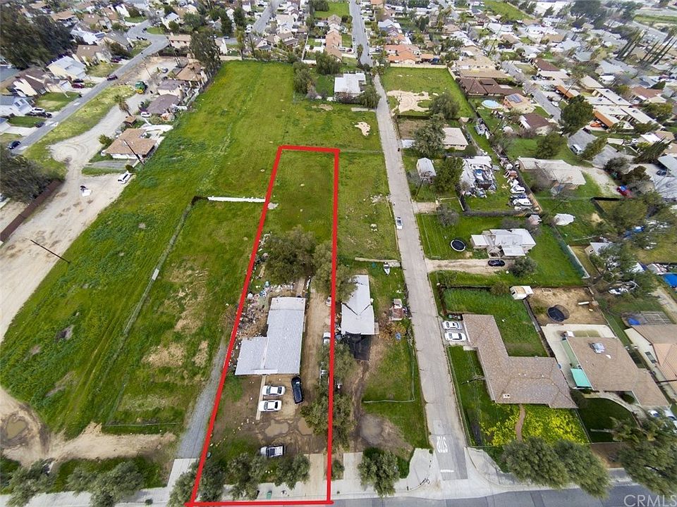 1st image of 23802 Hemlock Ave