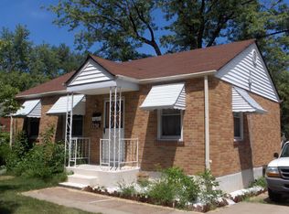 1230 Saint Mark Dr, Florissant, MO 63031