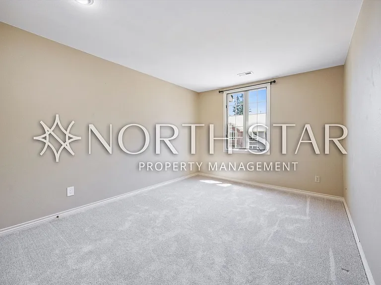 2055 Ridge Pointe Dr — Photo 23