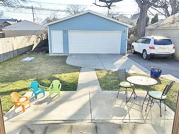 2nd image of 1364 Elmwood Ave