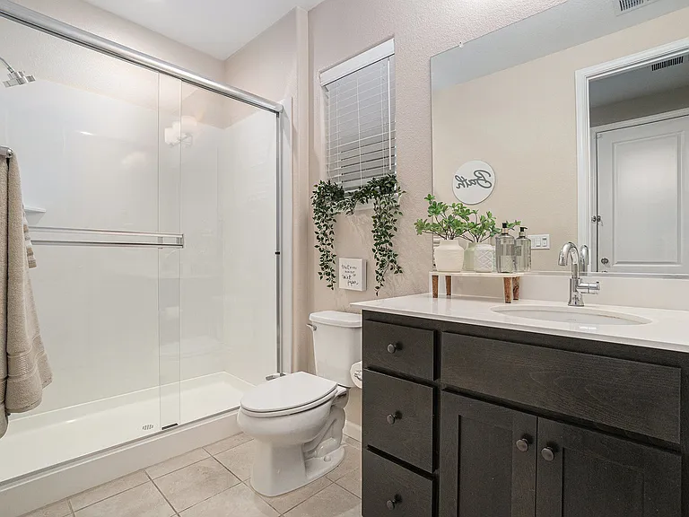 208 Littleton St — Photo 21