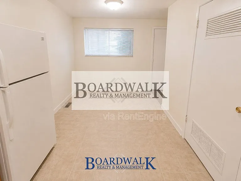 4653 W Harman Dr #3 — Photo 4