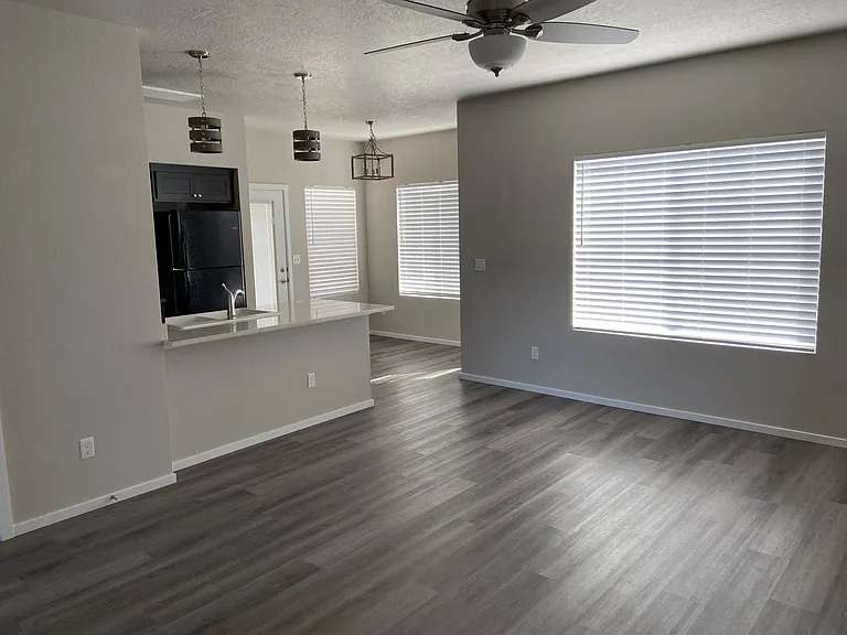 1595 W Hubbard Rd #201 — Photo 7