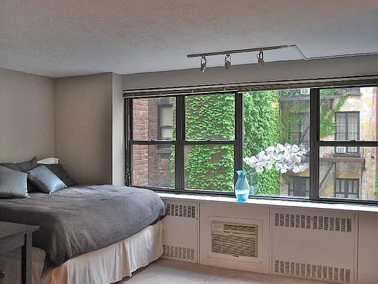 Sold by Sotheby's International Realty | media 4