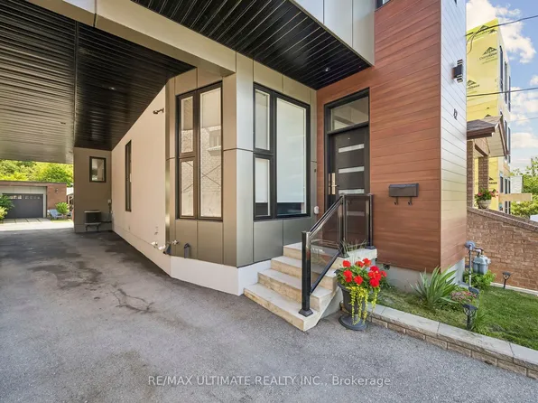 42 Ennerdale Rd, Toronto, ON M6E 4C3