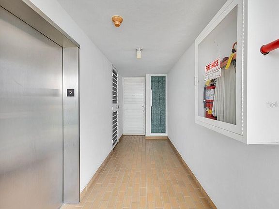3rd image of 1 Avenue 109
