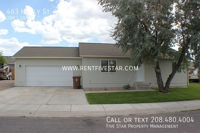 1st image of 463 Holly St