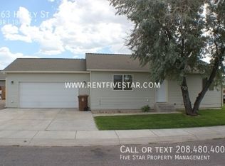 463 Holly St, Chubbuck, ID 83202