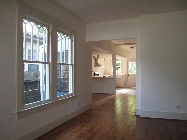 3 bed, 1281 sqft, $2,100 — Photo 2