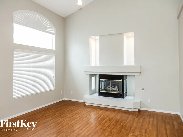 10038 Dragonfly Wing St — Photo 4